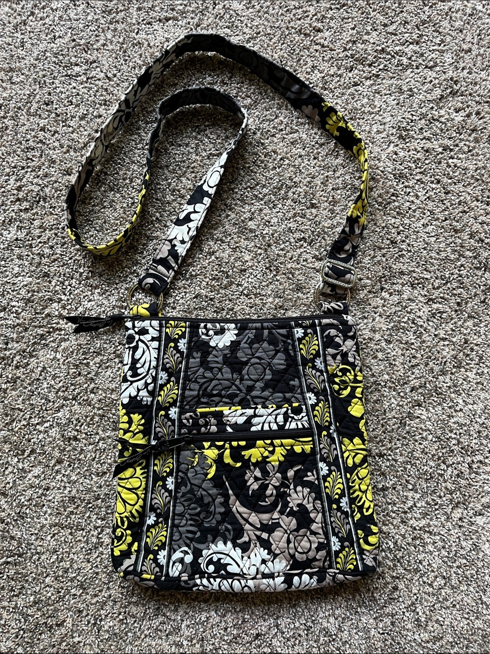 Vera Bradley Cross Body Purse - Hipster Shoulder Bag - Retired Pattern BAROQUE